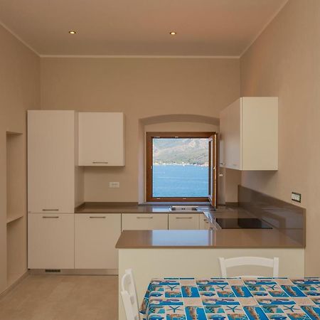Helloelba Appartamento Il Faro ปอร์โตแฟร์ราโย ภายนอก รูปภาพ