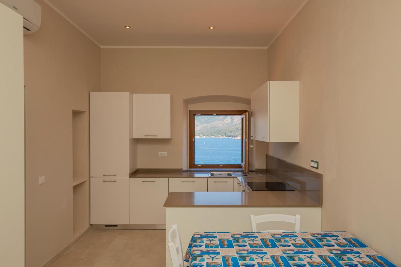 Helloelba Appartamento Il Faro ปอร์โตแฟร์ราโย ภายนอก รูปภาพ