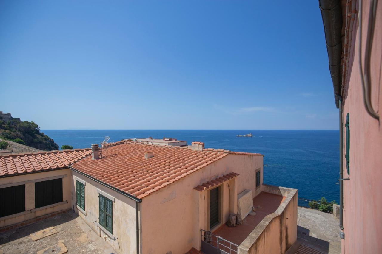Helloelba Appartamento Il Faro ปอร์โตแฟร์ราโย ภายนอก รูปภาพ