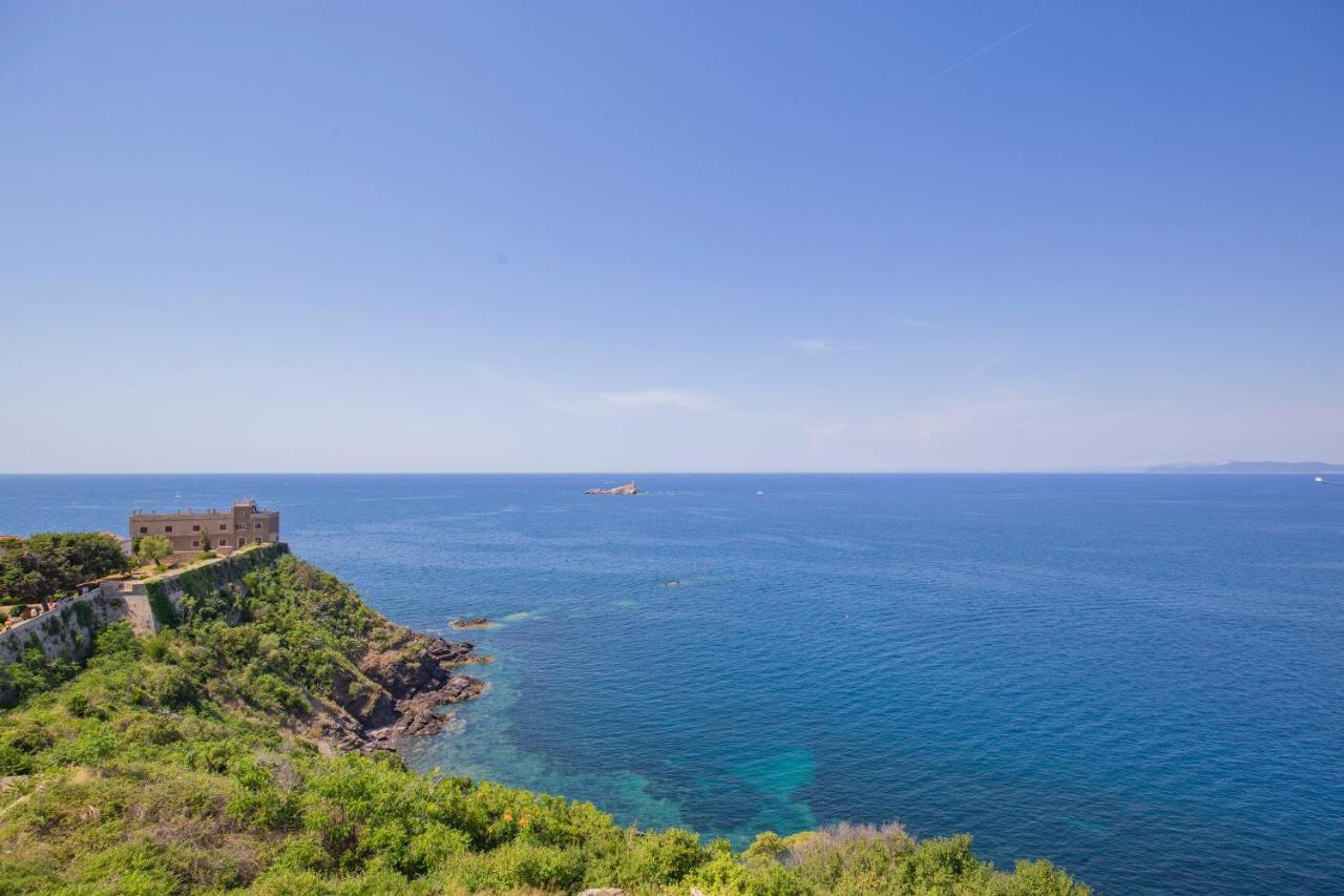Helloelba Appartamento Il Faro ปอร์โตแฟร์ราโย ภายนอก รูปภาพ