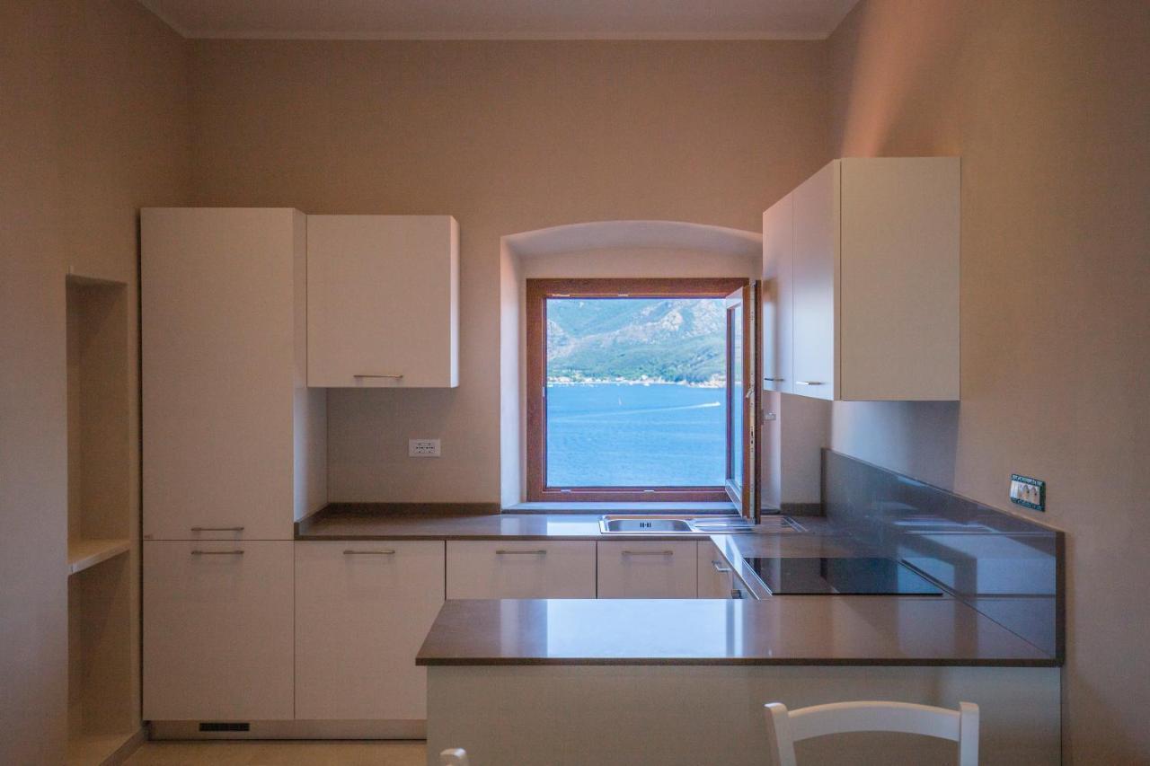 Helloelba Appartamento Il Faro ปอร์โตแฟร์ราโย ภายนอก รูปภาพ